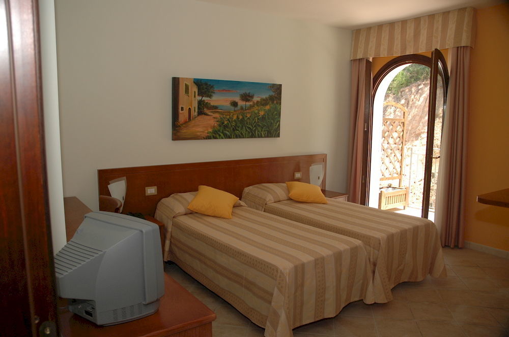 Agriturismo L'Arca Di Anna Brambilla بلفيديري ماريتّيمو المظهر الخارجي الصورة